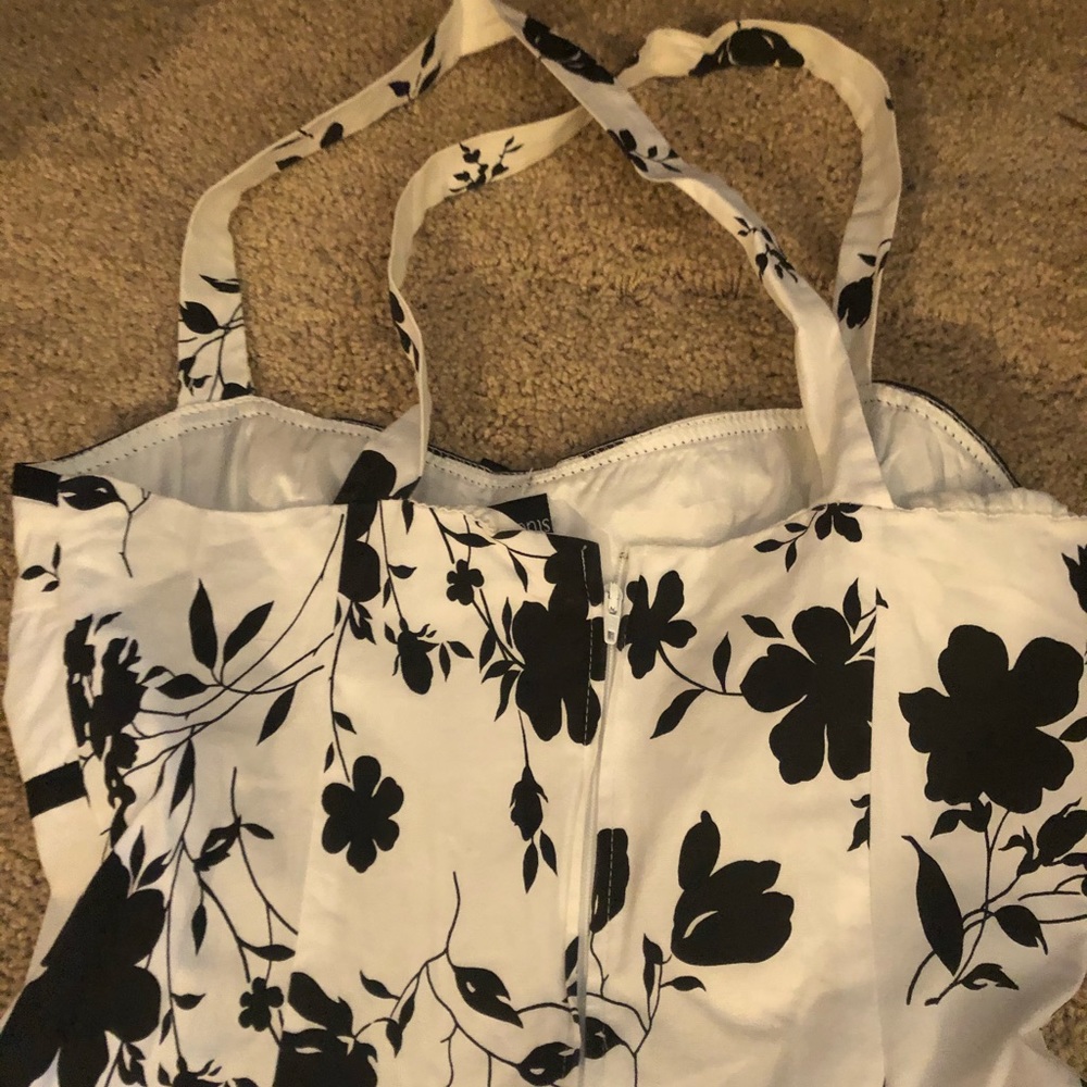 Black and white flower print dress
